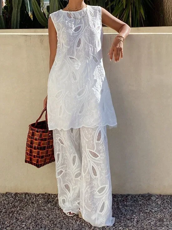 White Casual Women's Lace Floral Maxi Dress & Wide Leg Pants Two-Piece Suit - Picture 6 of 7